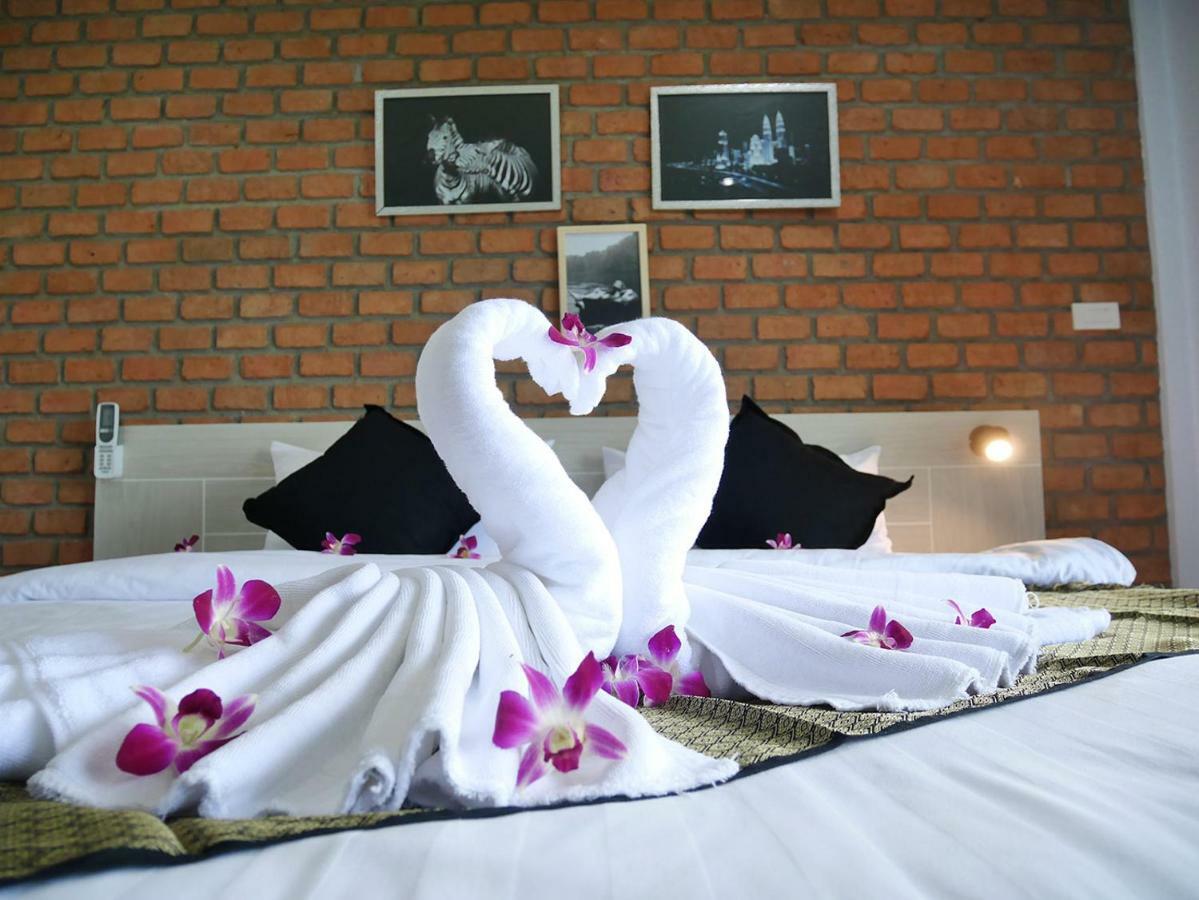 Bests Village & Villa - Chalong Bay Phuket エクステリア 写真